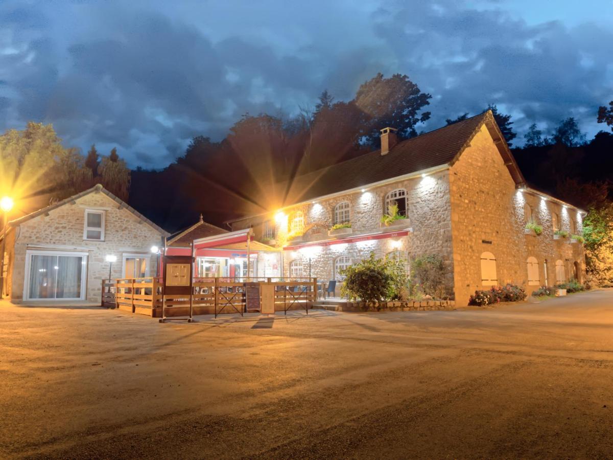 La Vieille Auberge Du Lac Saint-Agnan  エクステリア 写真