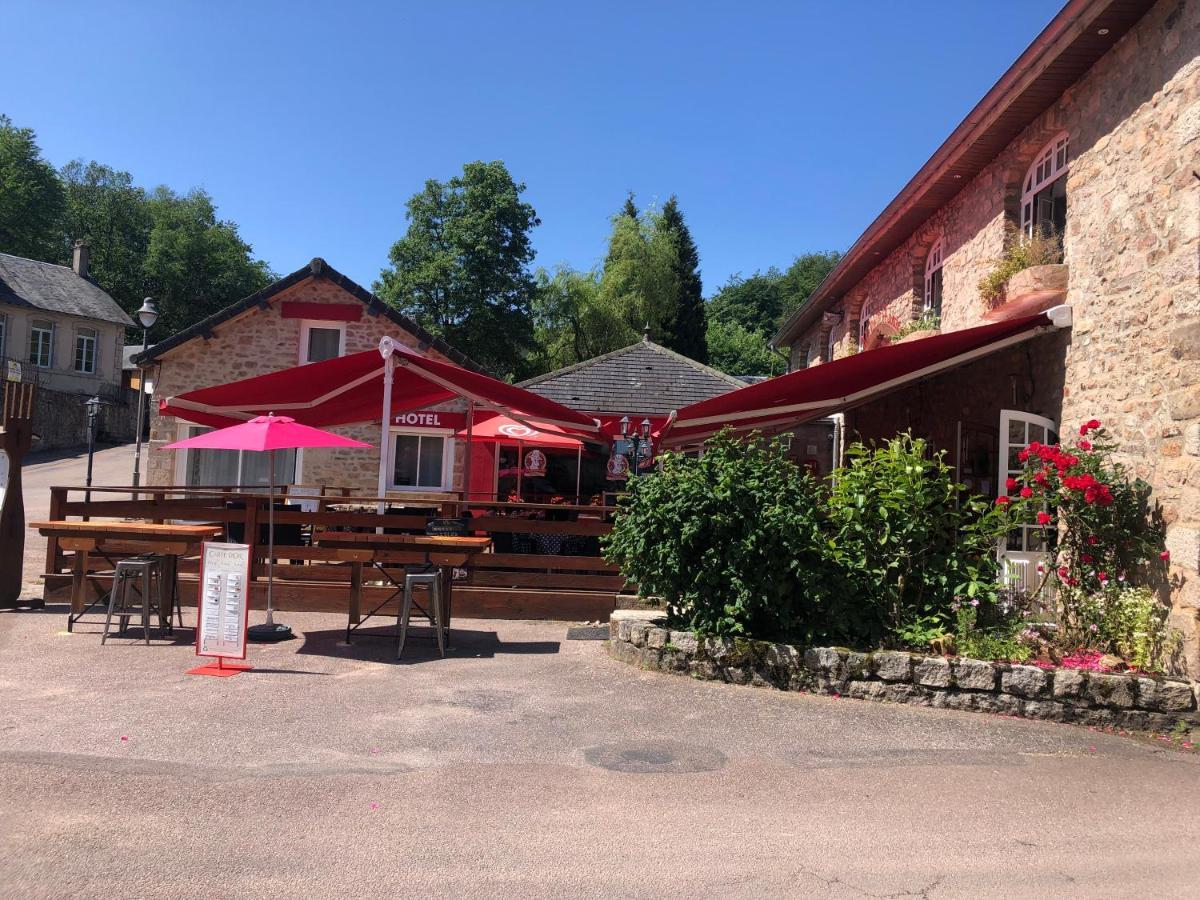 La Vieille Auberge Du Lac Saint-Agnan  エクステリア 写真